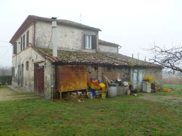 casa indipendente in vendita a Forlì in zona San Martino di Villafranca