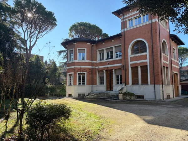 casa indipendente in vendita a Forlì