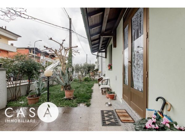 casa indipendente in vendita a Forlì in zona Roncadello