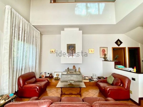 casa indipendente in vendita a Forlì in zona Quattro