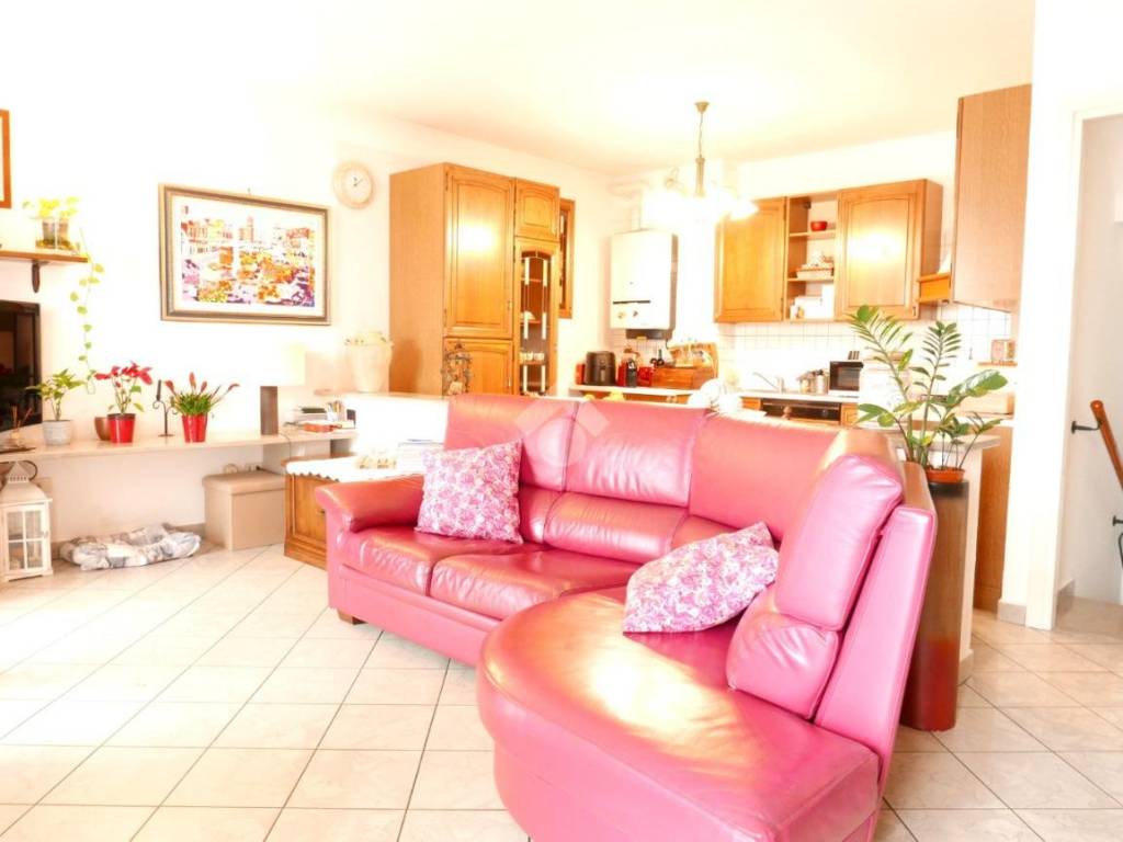 casa indipendente in vendita a Forlì in zona Pieve Acquedotto