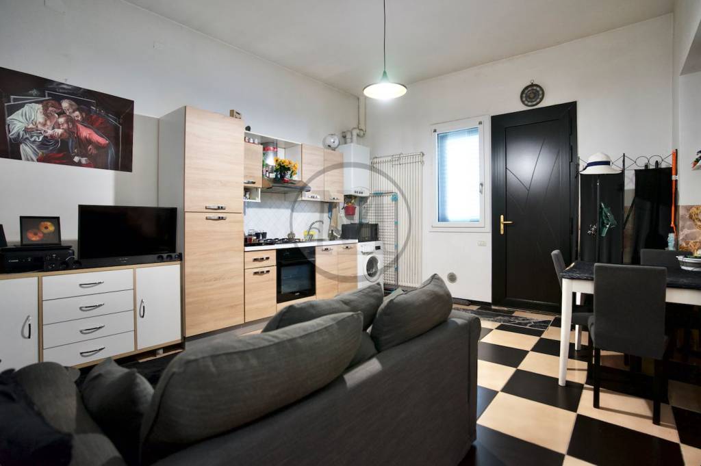 appartamento in vendita a Forlì in zona Cava