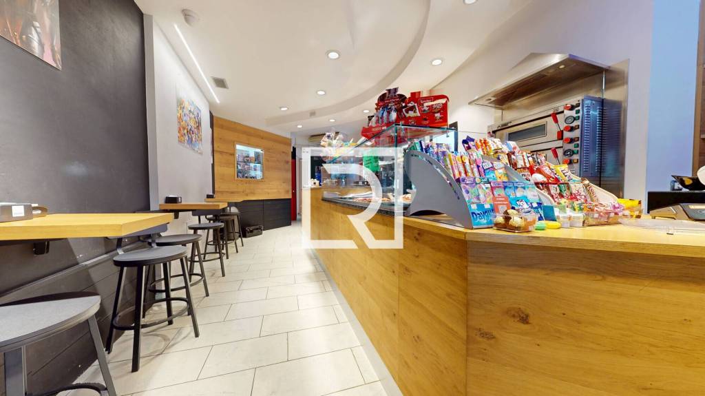 negozio in vendita a Forlì in zona Centro Storico