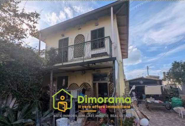 casa indipendente in vendita a Forlì in zona Pieve Acquedotto