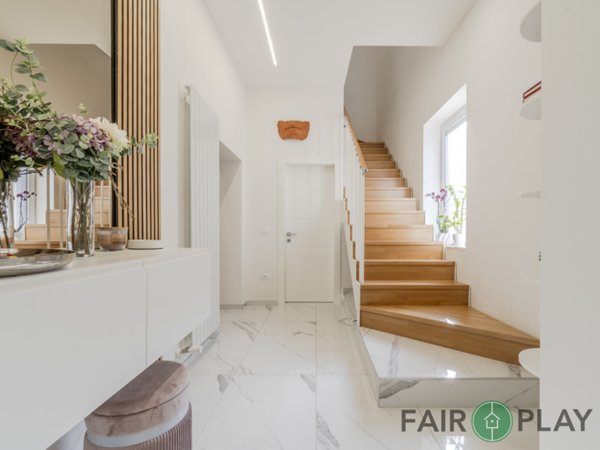 casa indipendente in vendita a Forlì in zona Quattro