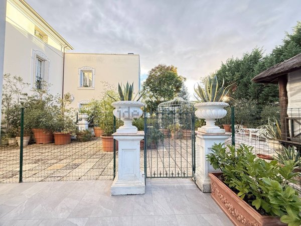 casa indipendente in vendita a Forlì