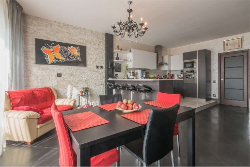 casa indipendente in vendita a Forlì in zona Industriale Selva