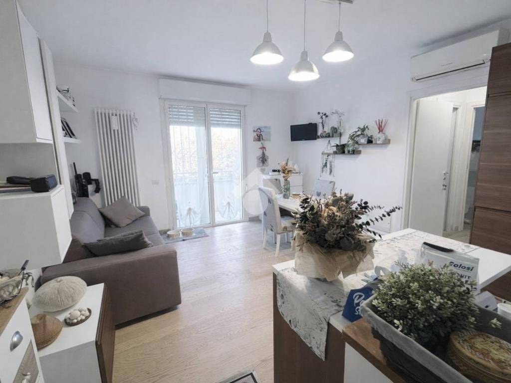 appartamento in vendita a Forlì in zona Quattro