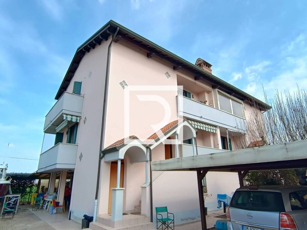 appartamento in vendita a Forlì in zona Villafranca di Forlì