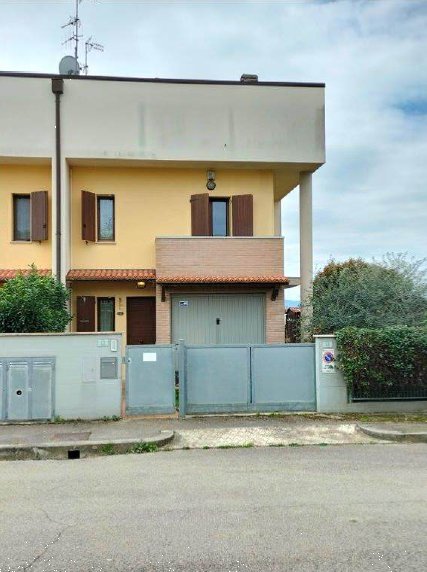 appartamento in vendita a Forlì in zona Villafranca di Forlì