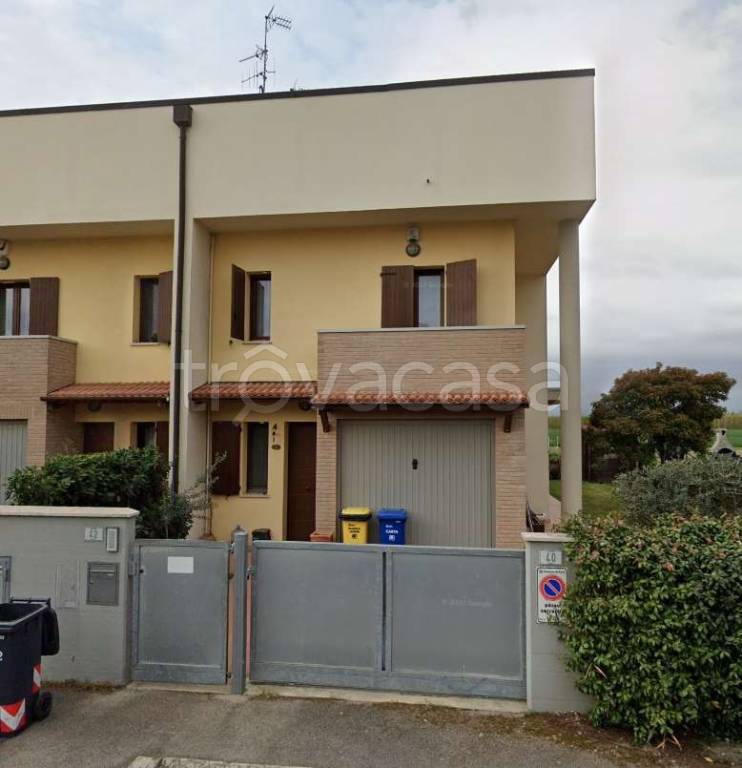 casa indipendente in vendita a Forlì in zona Villafranca di Forlì