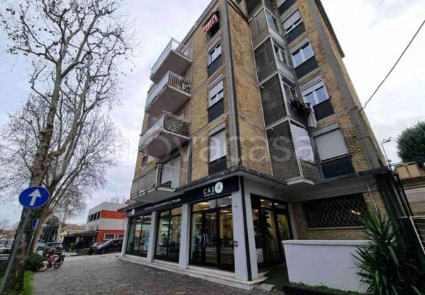 negozio in vendita a Forlì in zona Centro Storico