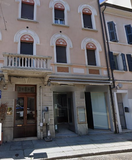 negozio in vendita a Forlì in zona Centro Storico