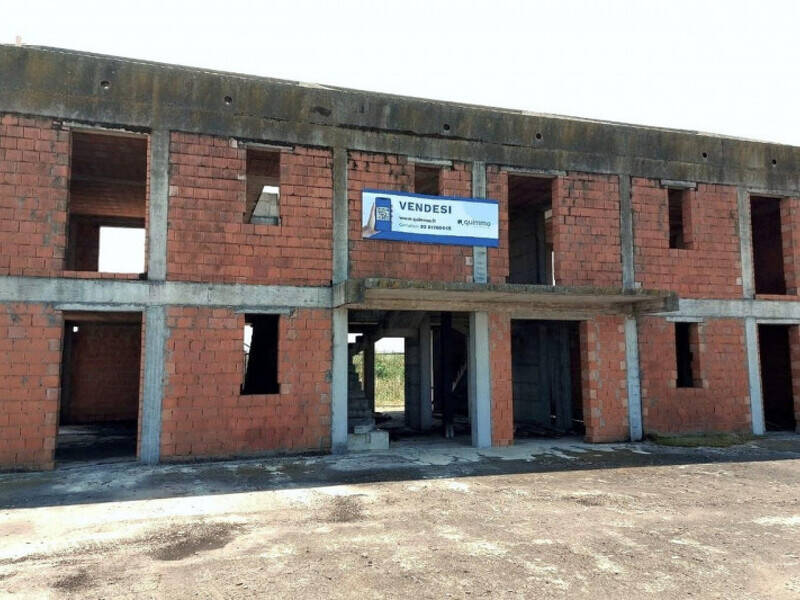 casa indipendente in vendita a Forlì in zona Quattro