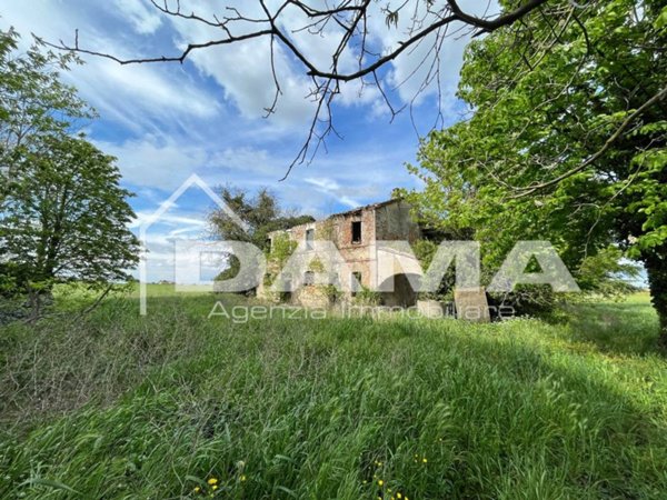 casa indipendente in vendita a Forlì in zona Vecchiazzano