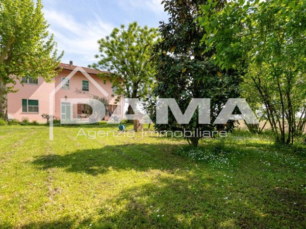 appartamento in vendita a Forlì in zona San Martino di Villafranca