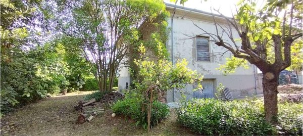 casa indipendente in vendita a Forlì in zona Centro Storico