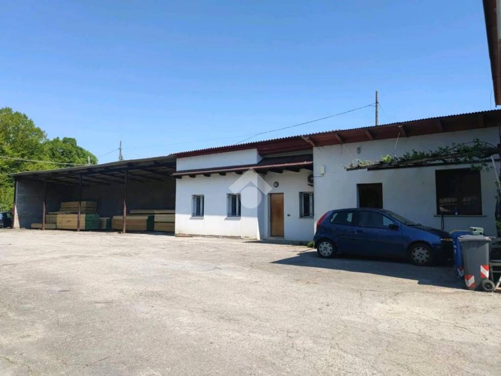 terreno edificabile in vendita a Forlì in zona Ospedaletto