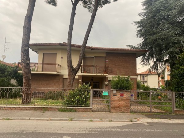 casa indipendente in vendita a Forlì in zona Cà Ossi