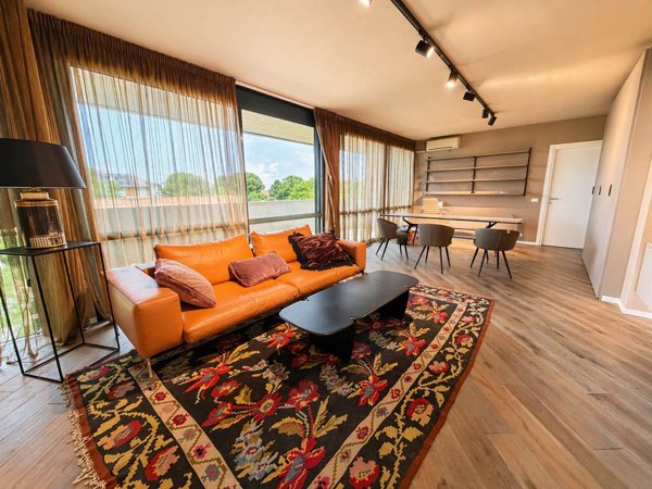 ufficio in vendita a Forlì