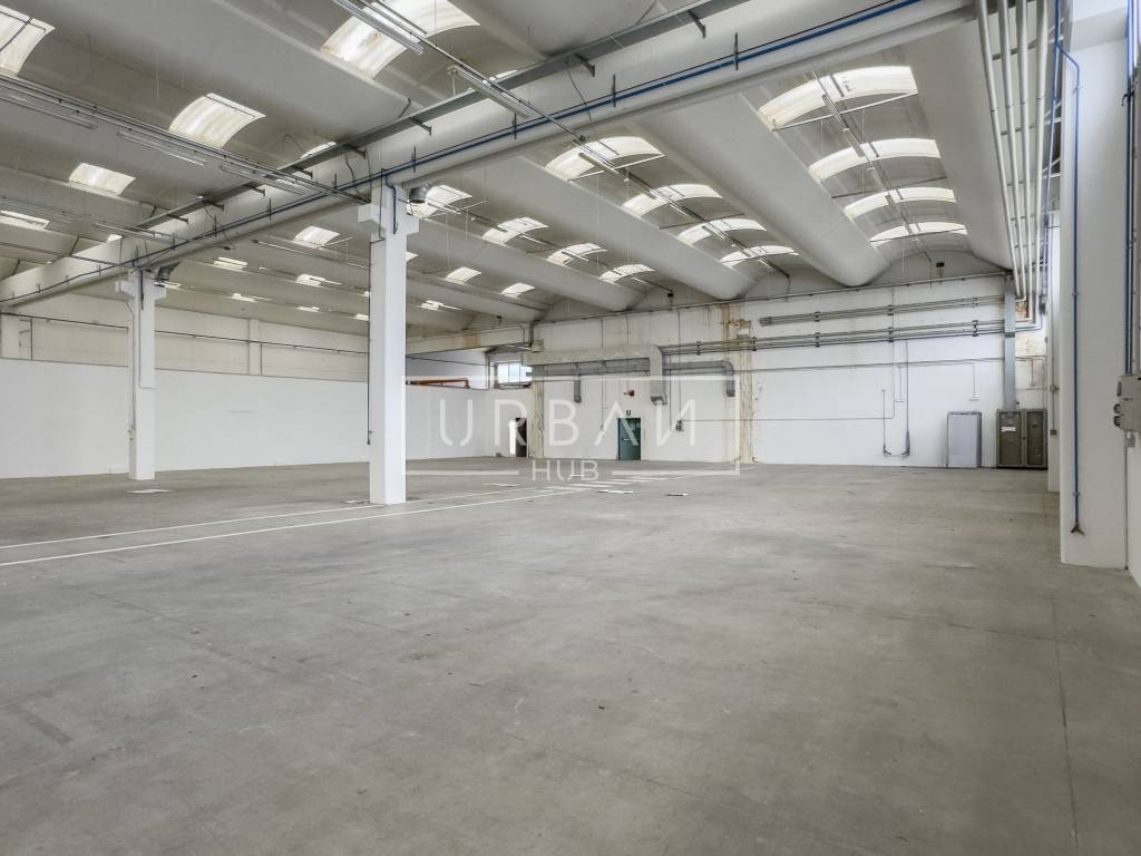 capannone in vendita a Forlì in zona Coriano