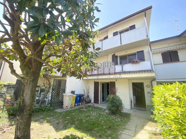 casa indipendente in vendita a Forlì in zona Carpinello