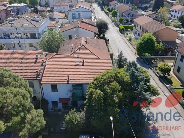 casa indipendente in vendita a Forlì in zona Cà Ossi