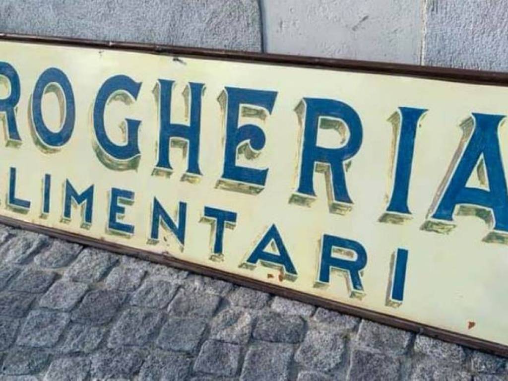 negozio in vendita a Forlì