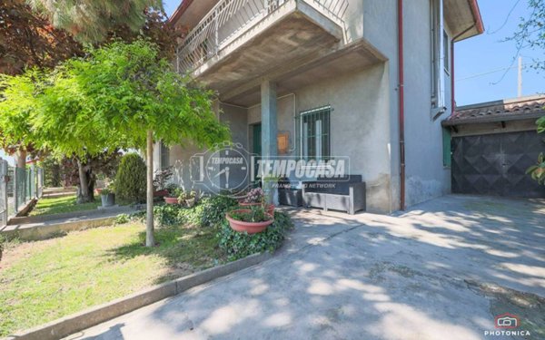 casa indipendente in vendita a Forlì in zona Roncadello