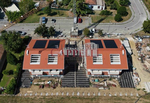 casa indipendente in vendita a Forlì in zona San Leonardo