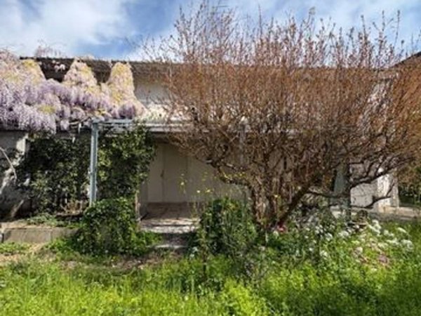 casa indipendente in vendita a Forlì