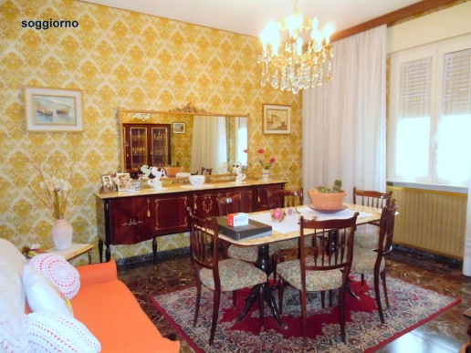casa indipendente in vendita a Forlì in zona Vecchiazzano