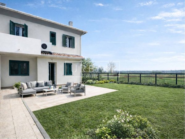 casa indipendente in vendita a Forlì in zona Barisano