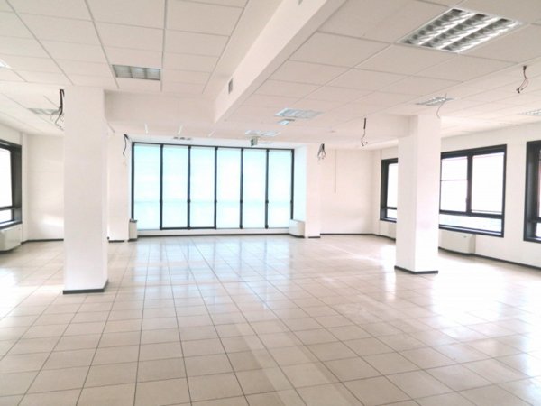 ufficio in vendita a Forlì