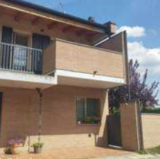 casa indipendente in vendita a Forlì in zona Para