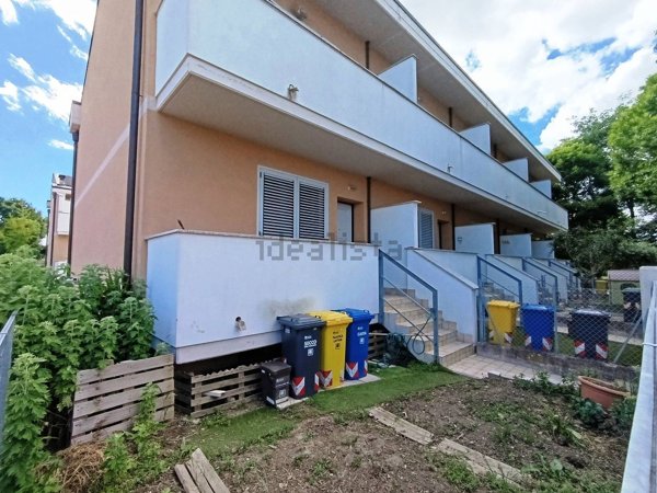 casa indipendente in vendita a Forlì