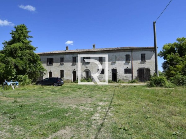 casa indipendente in vendita a Forlì in zona San Giorgio