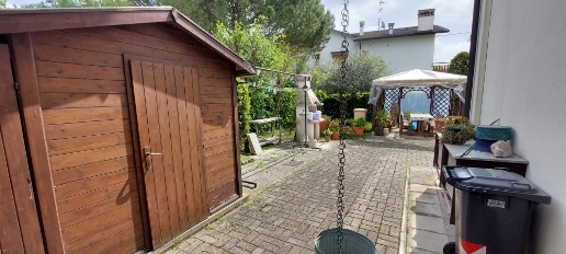 appartamento in vendita a Forlì in zona Coriano