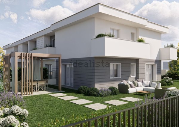 casa indipendente in vendita a Forlì in zona Bussecchio