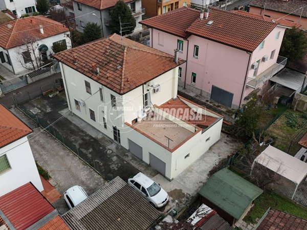 appartamento in vendita a Forlì in zona Bussecchio