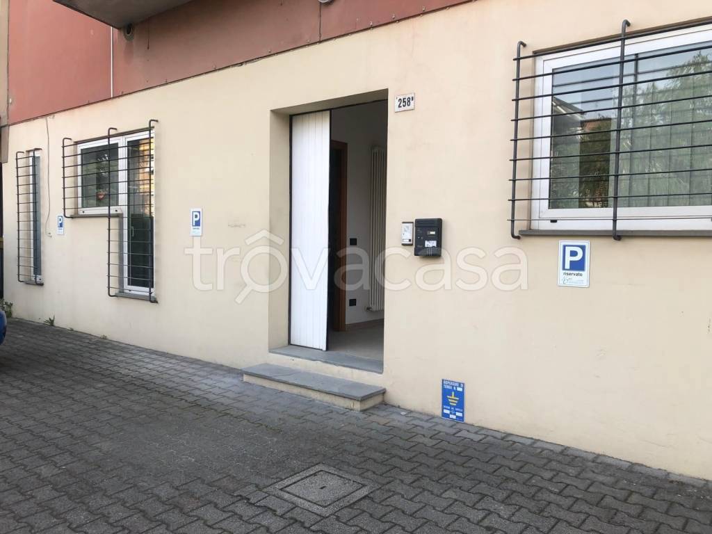 ufficio in vendita a Forlì
