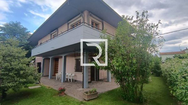 casa indipendente in vendita a Forlì in zona Villanova