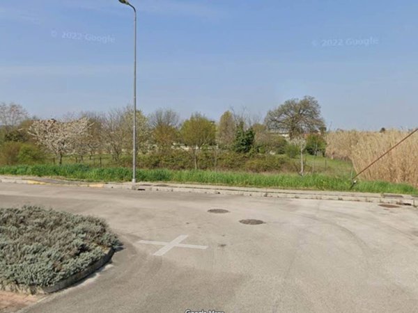 negozio in vendita a Forlì in zona San Varano