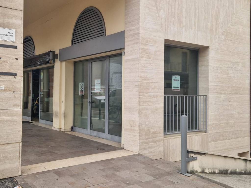 negozio in vendita a Forlì