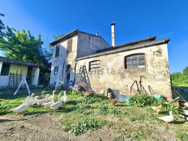 casale in vendita a Forlì