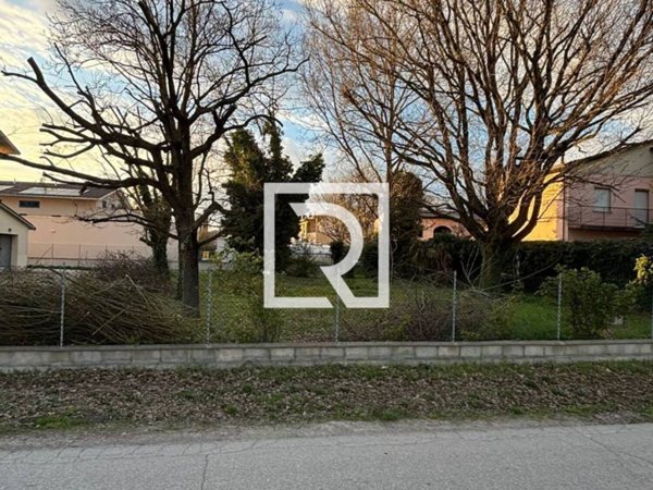 terreno edificabile in vendita a Forlì in zona San Giorgio