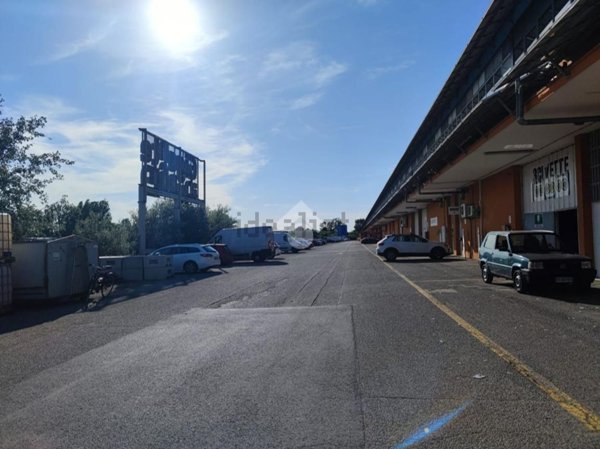 capannone in vendita a Forlì in zona Ospedaletto
