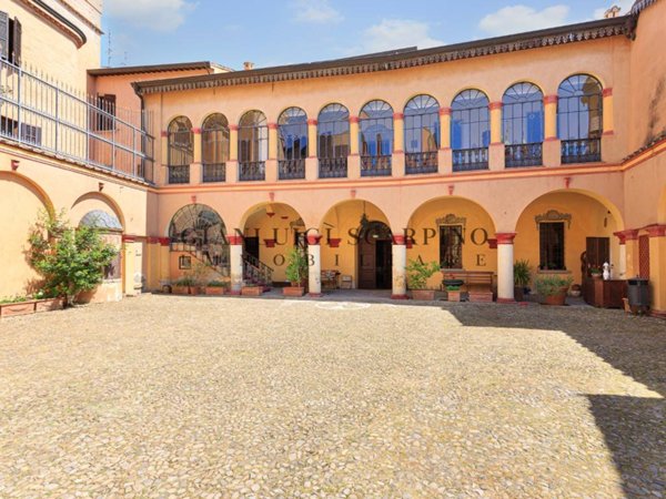 appartamento in vendita a Forlì in zona Centro Storico