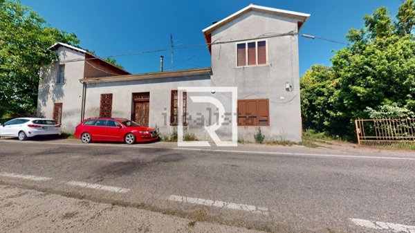 casa indipendente in vendita a Forlì in zona Roncadello