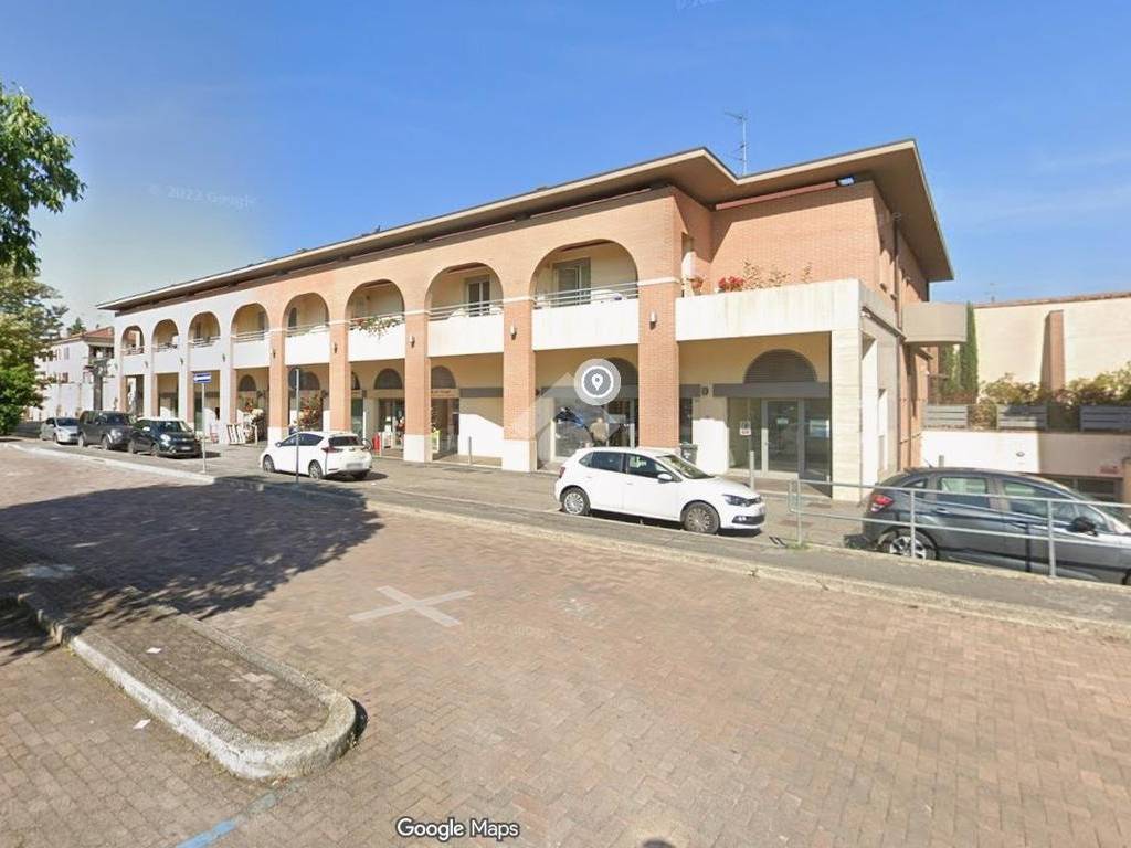 negozio in vendita a Forlì in zona Centro Storico
